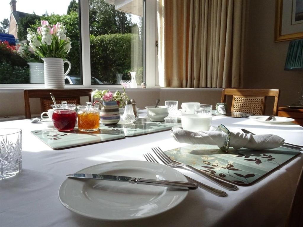 Honey Lodge Broadstone Ngoại thất bức ảnh